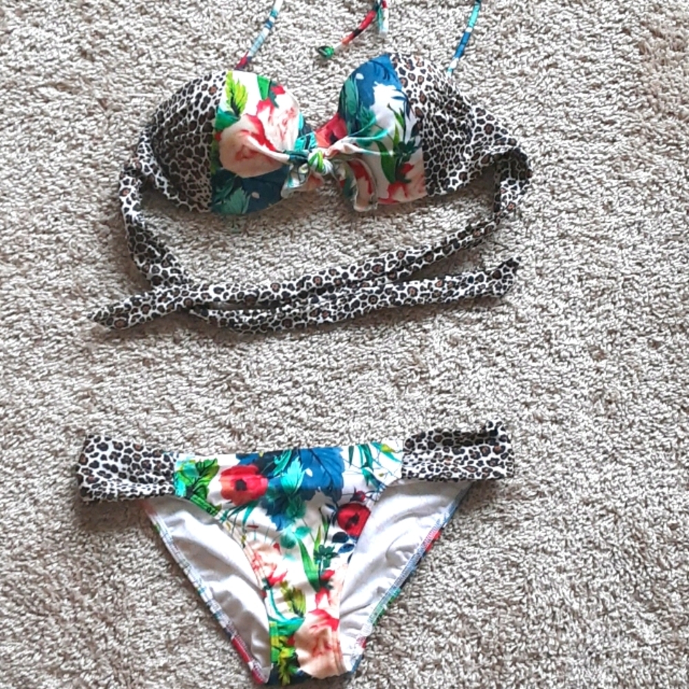 Victoria's Secret bikini